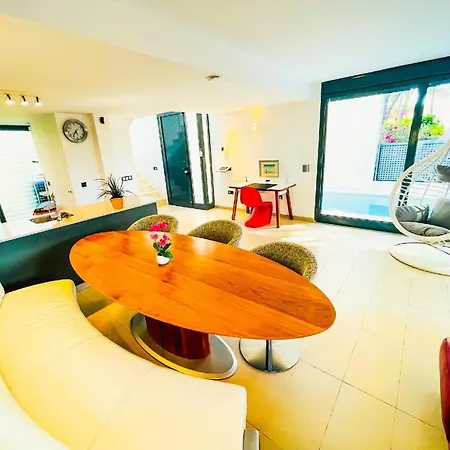 Mit Privatpool Fuer 6 Personen Ca 115 Qm In Puerto D'alcdia, Mallorca Nordkueste Von Mallorca Holiday home
